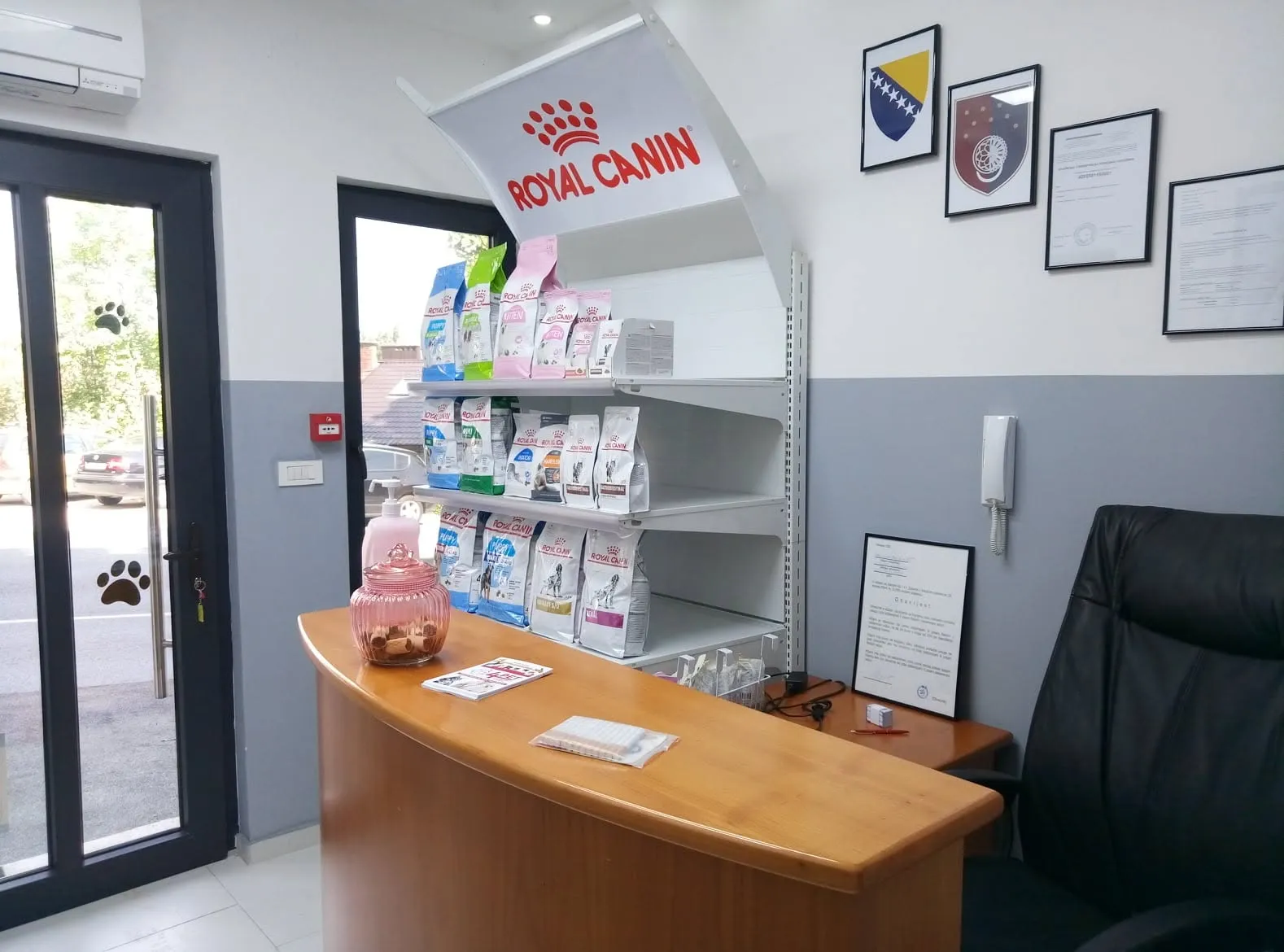 Veterinarska stanica 4PET d.o.o. Sarajevo - Apoteka i Specijalne Dijete za Ljubimce